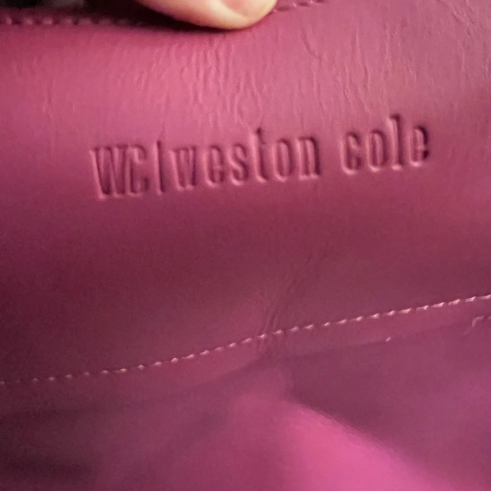 WESTON COLE Full Grain Buffalo Leather Zip Top Laptop Tote Adjustable Strap Pink